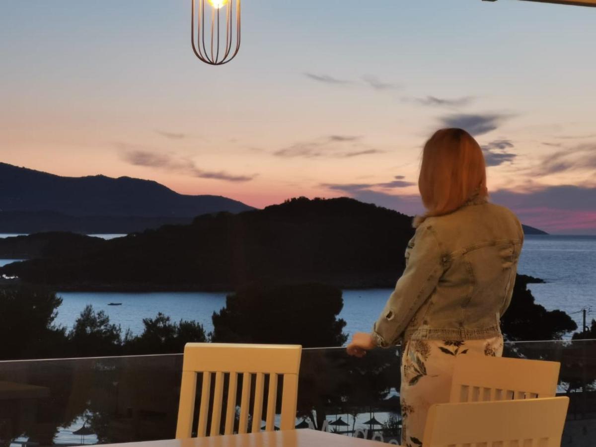 Hotel Queen Margaret Seaside Ksamil Ngoại thất bức ảnh