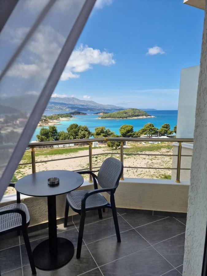 Hotel Queen Margaret Seaside Ksamil Ngoại thất bức ảnh