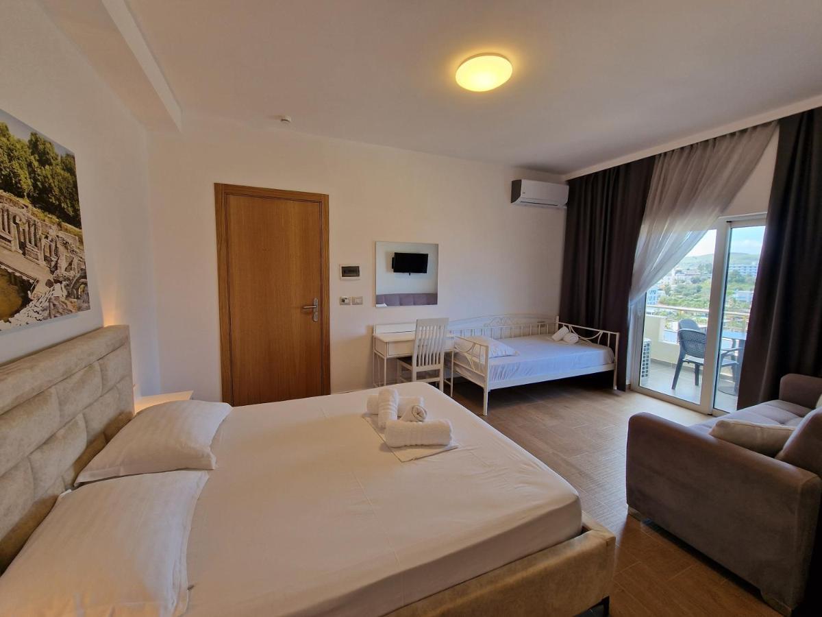 Hotel Queen Margaret Seaside Ksamil Ngoại thất bức ảnh