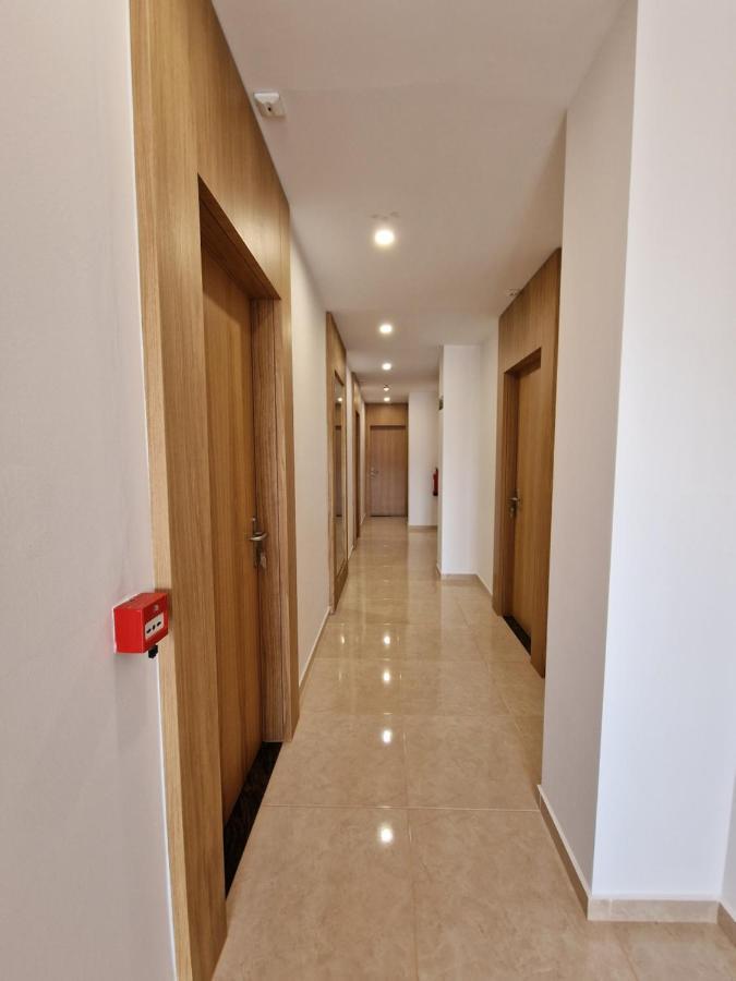 Hotel Queen Margaret Seaside Ksamil Ngoại thất bức ảnh