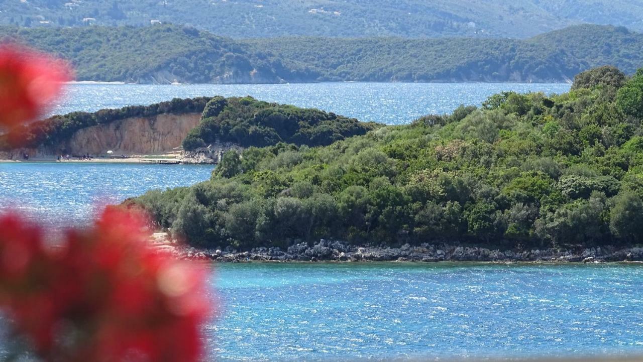 Hotel Queen Margaret Seaside Ksamil Ngoại thất bức ảnh